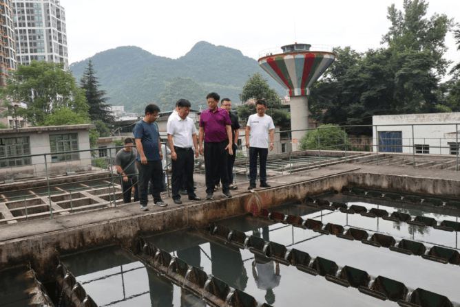 市城投集團(tuán)公司黨委書記、董事長(zhǎng)蔡江到市水投公司調(diào)研各水廠生產(chǎn)運(yùn)行及項(xiàng)目建設(shè)情況