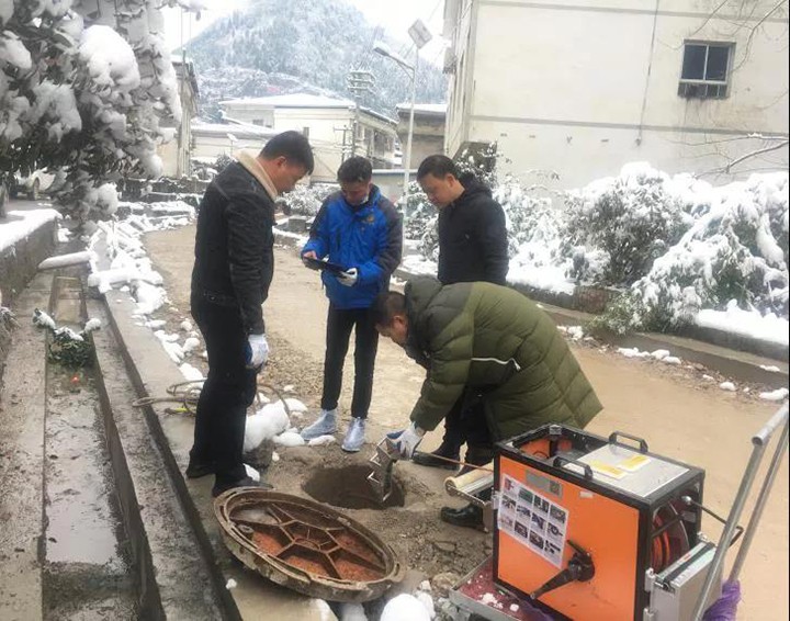 抗雪凝 保運(yùn)行 | 銅仁市城交集團(tuán)水投公司在行動(dòng)